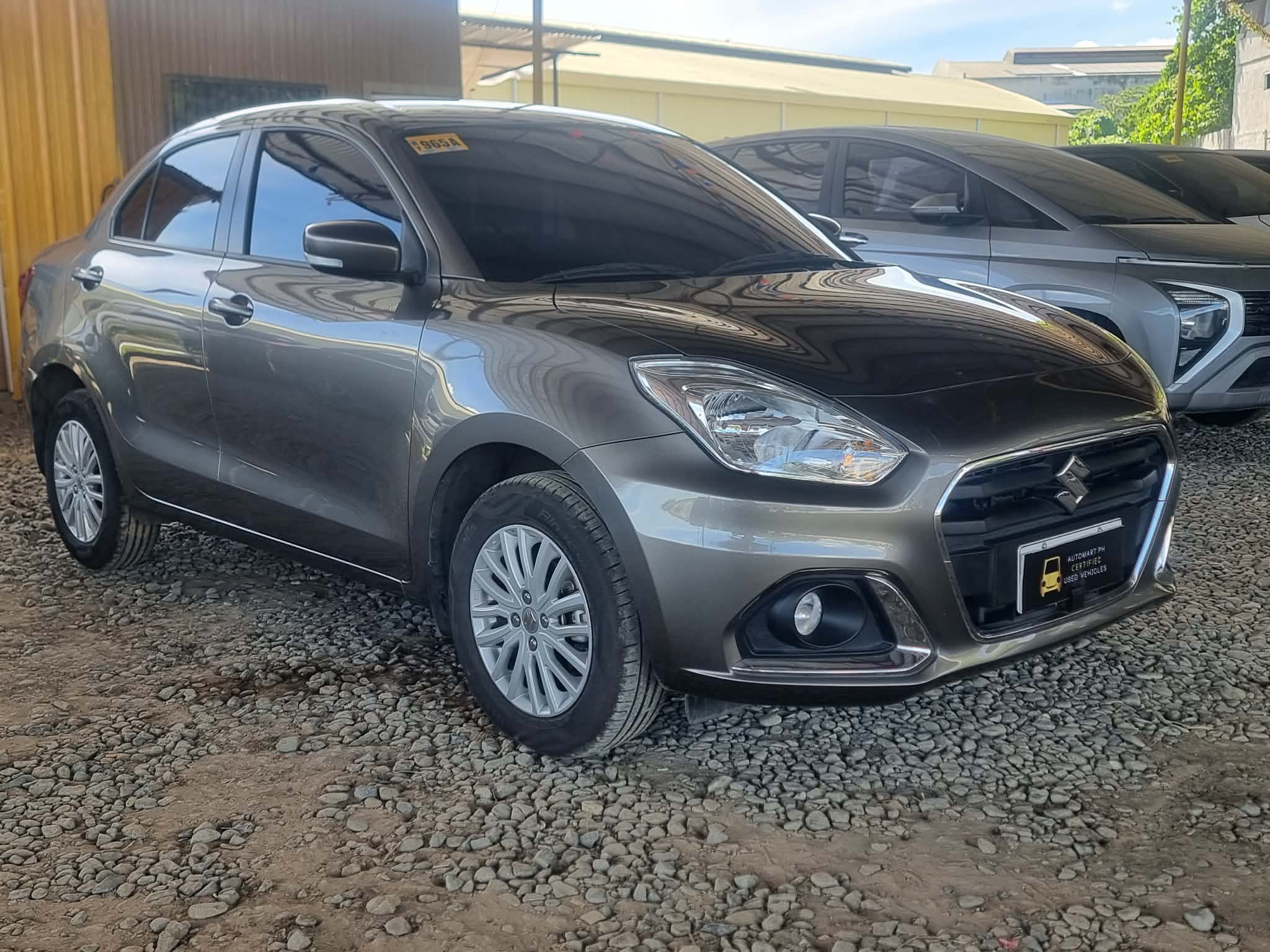 2025 SUZUKI DZIRE GLP