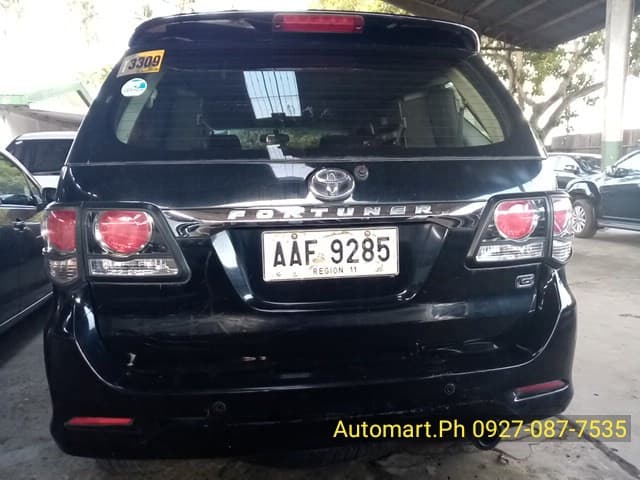 Car gallery image