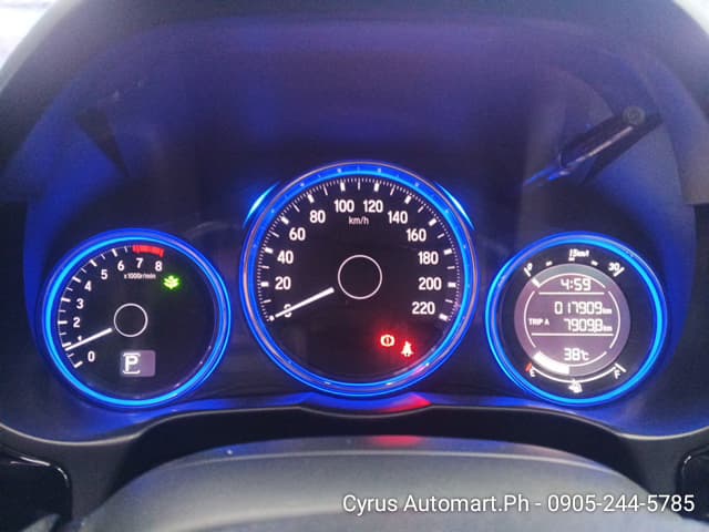 Car gallery image