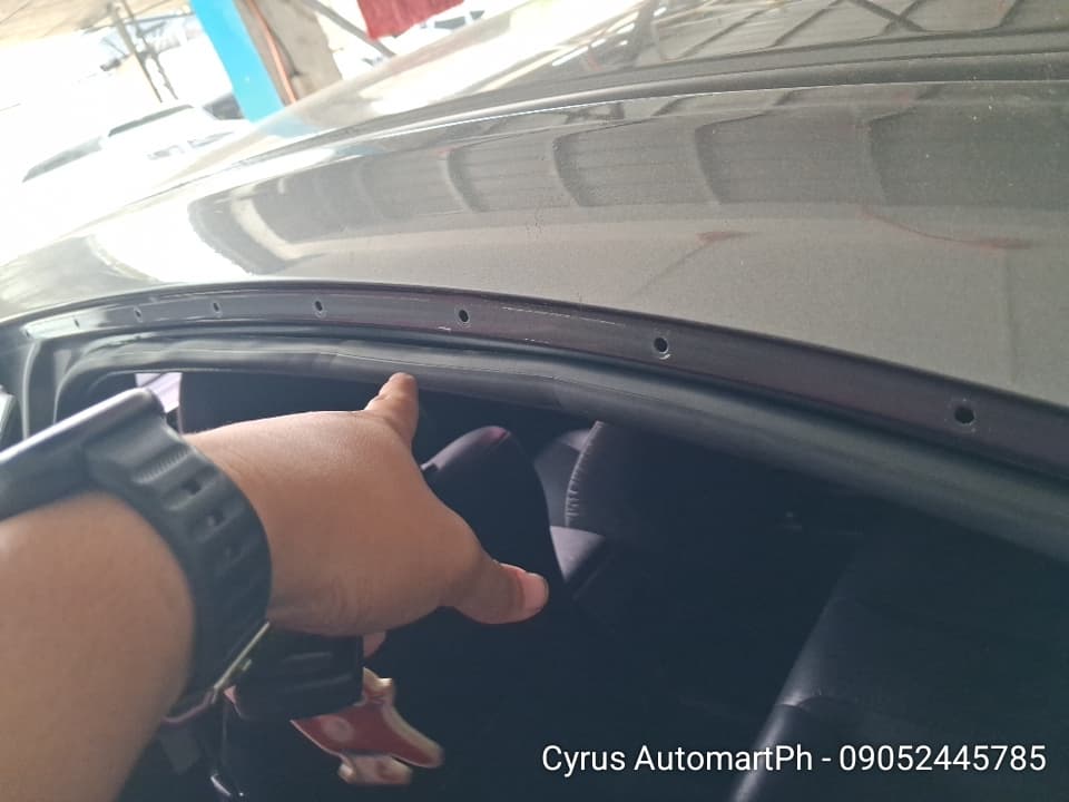 Car gallery image