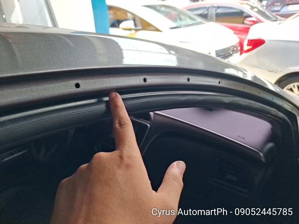 Car gallery image