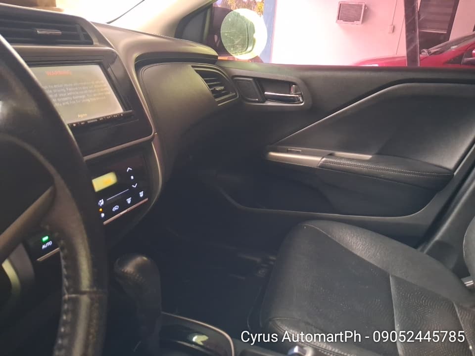 Car gallery image