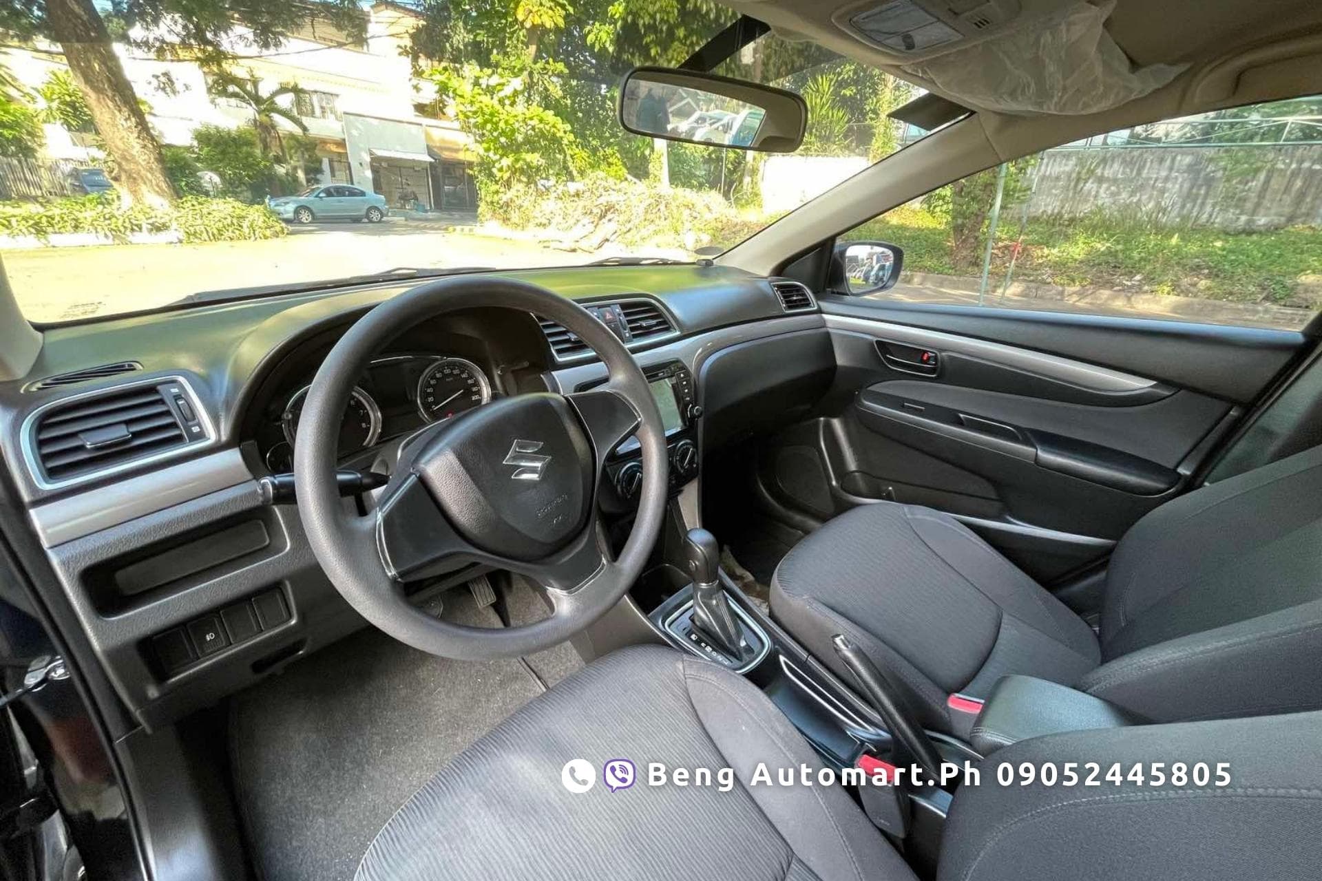 Car gallery image