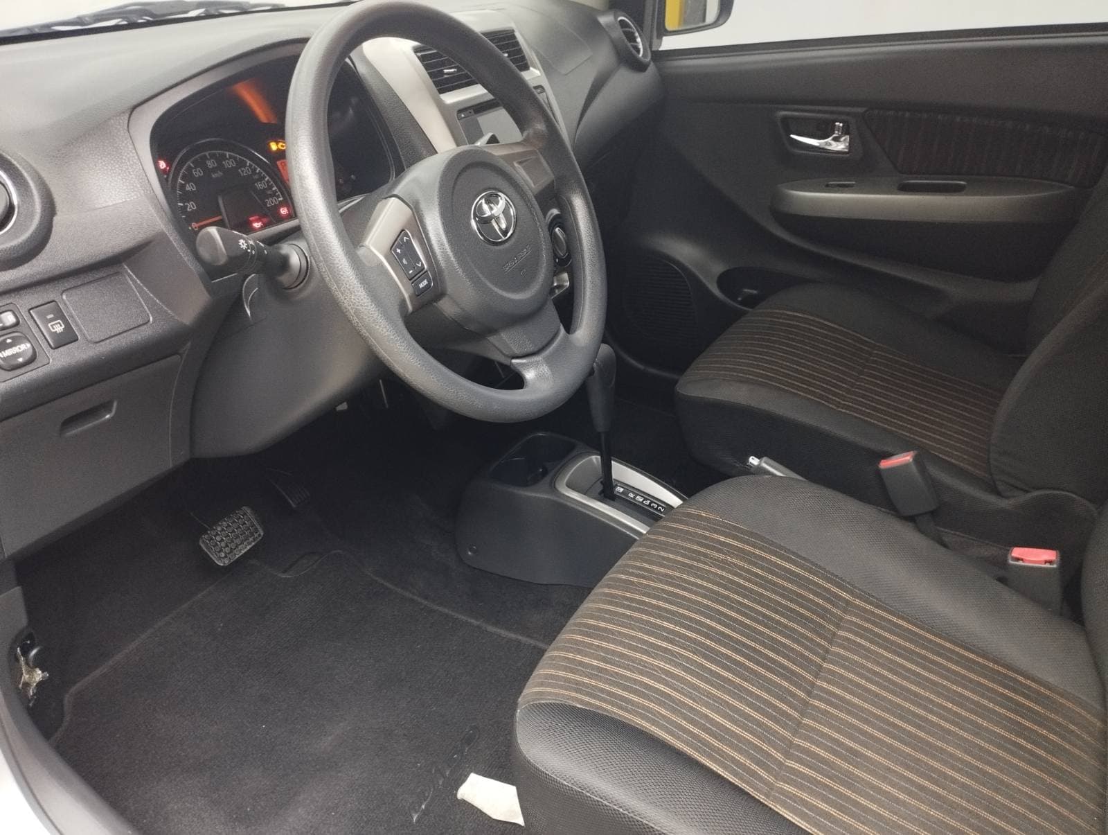 Car gallery image