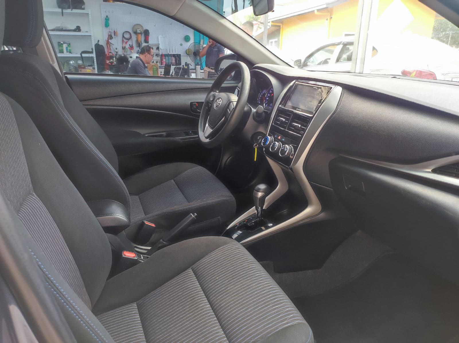 Car gallery image