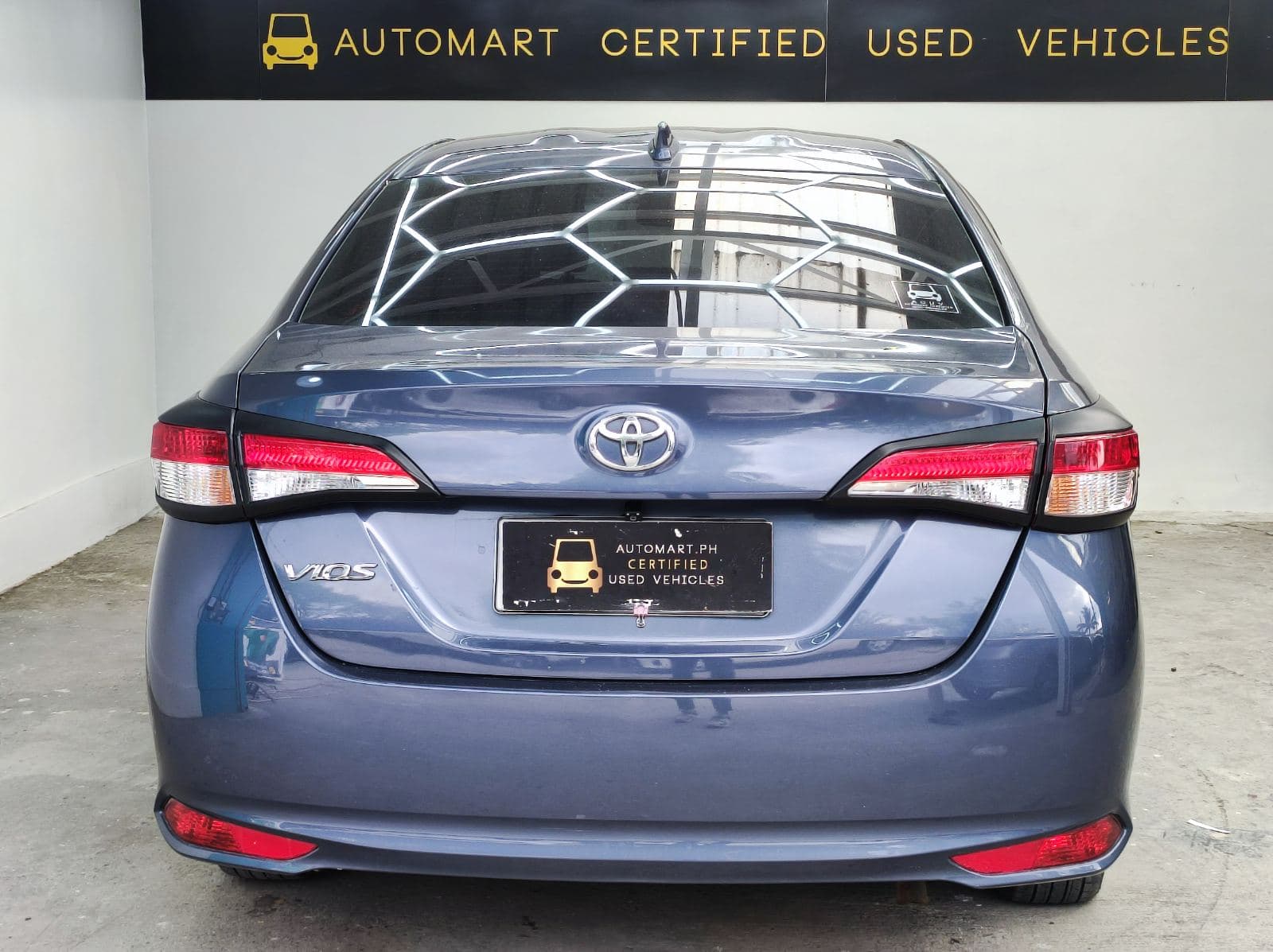 Car gallery image