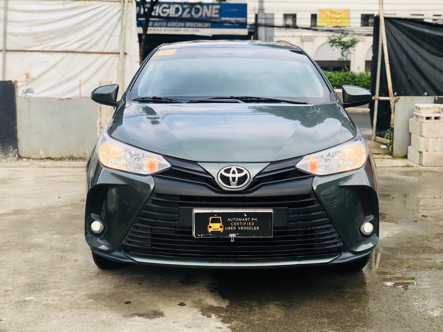Car gallery image