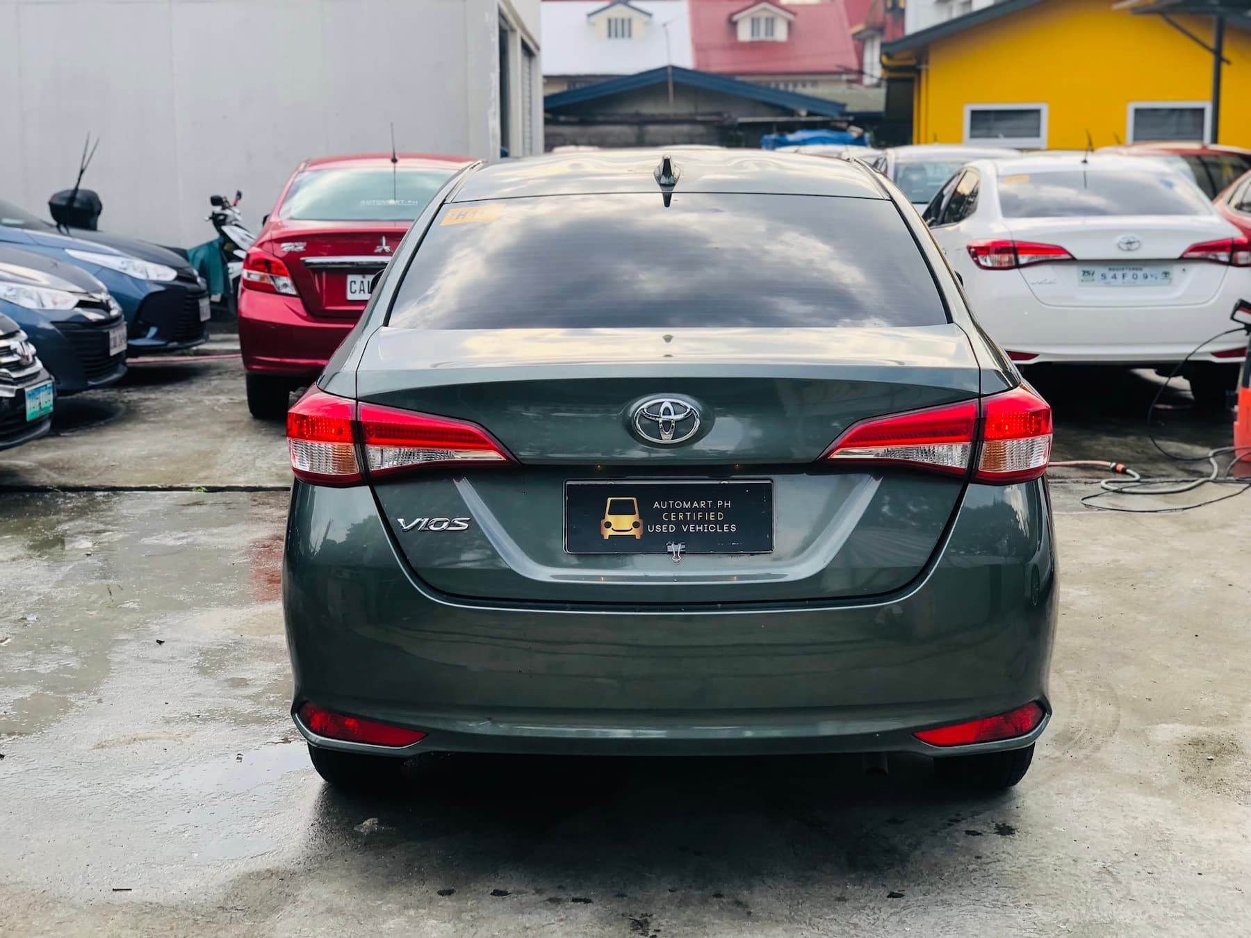 Car gallery image