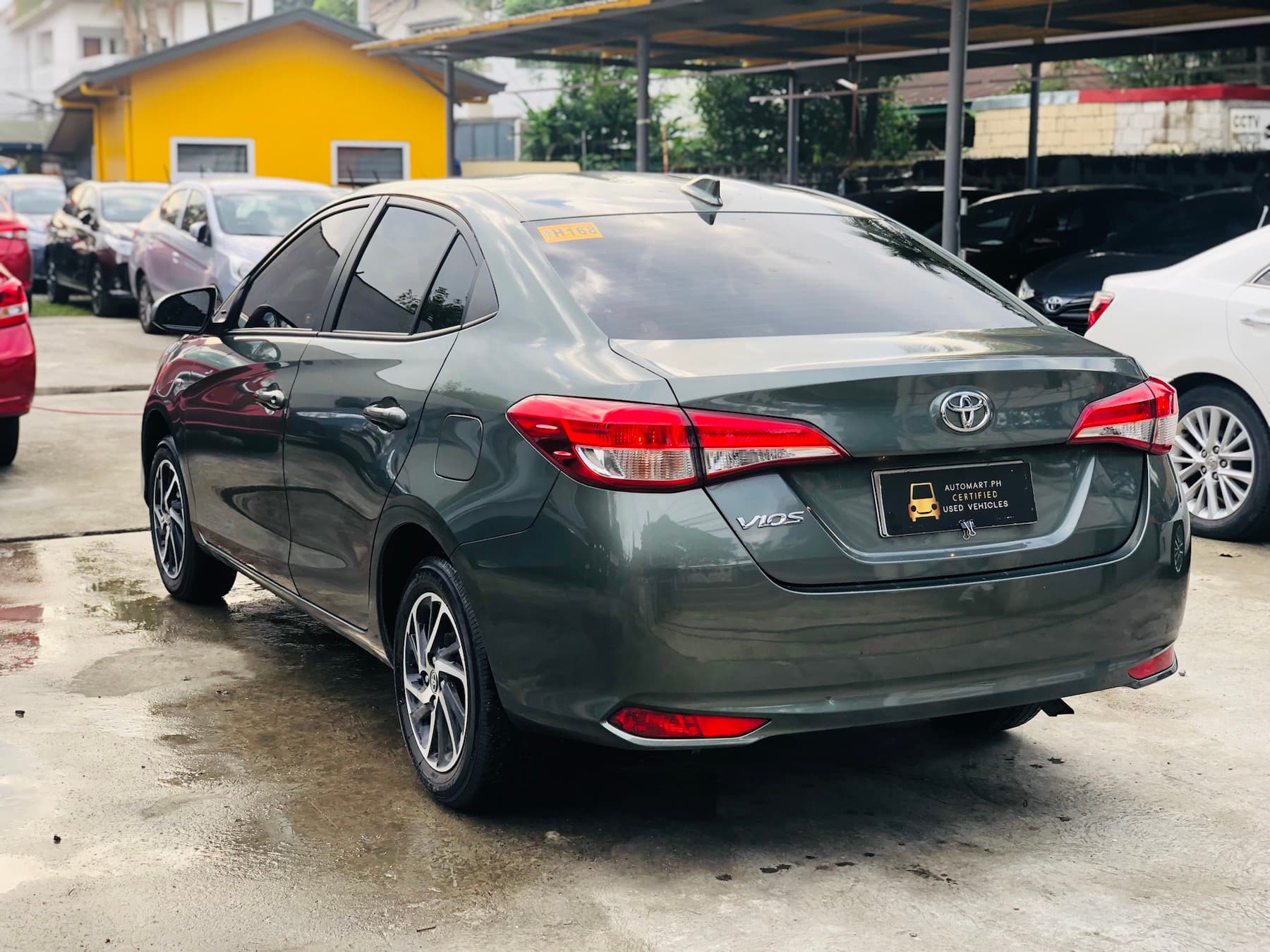 Car gallery image