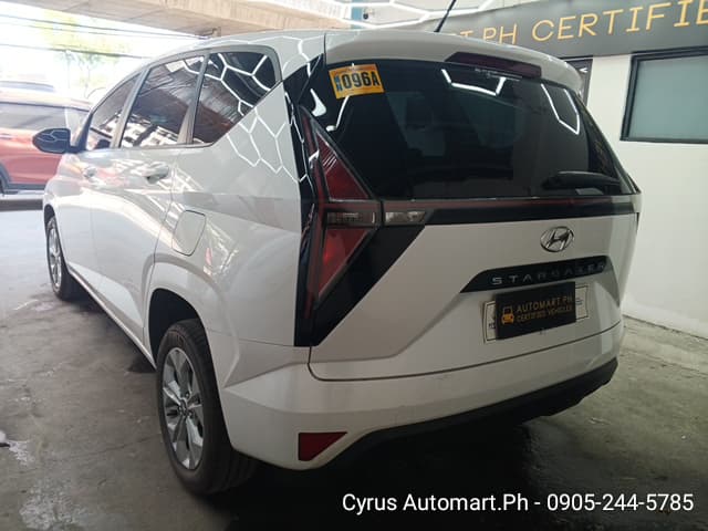 Car gallery image