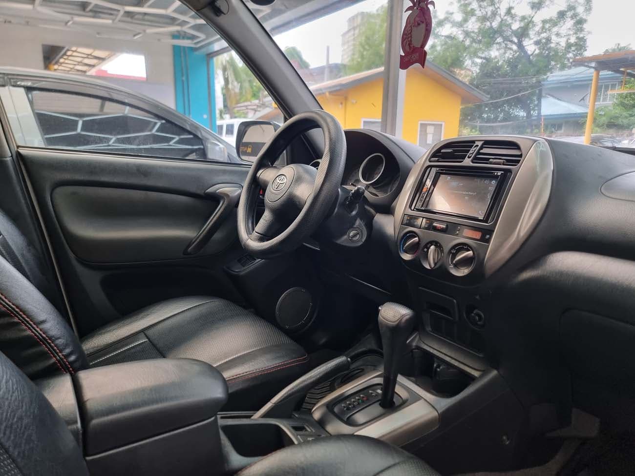 Car gallery image