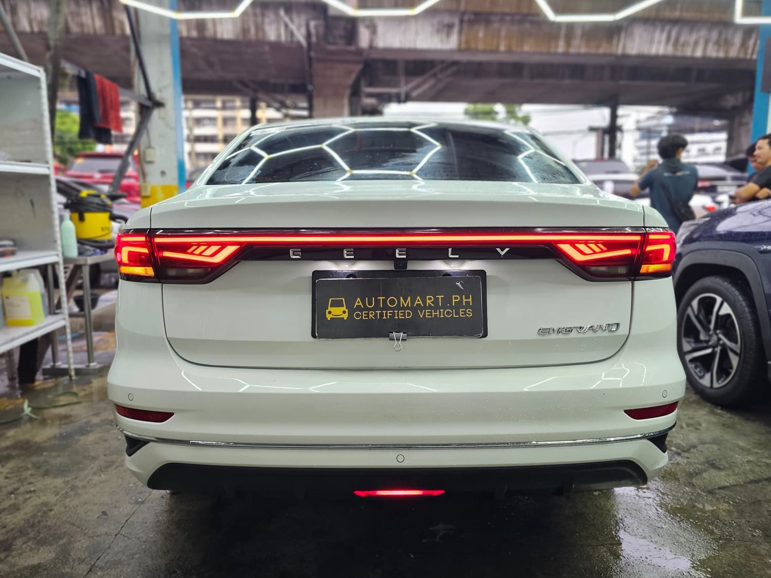 Car gallery image