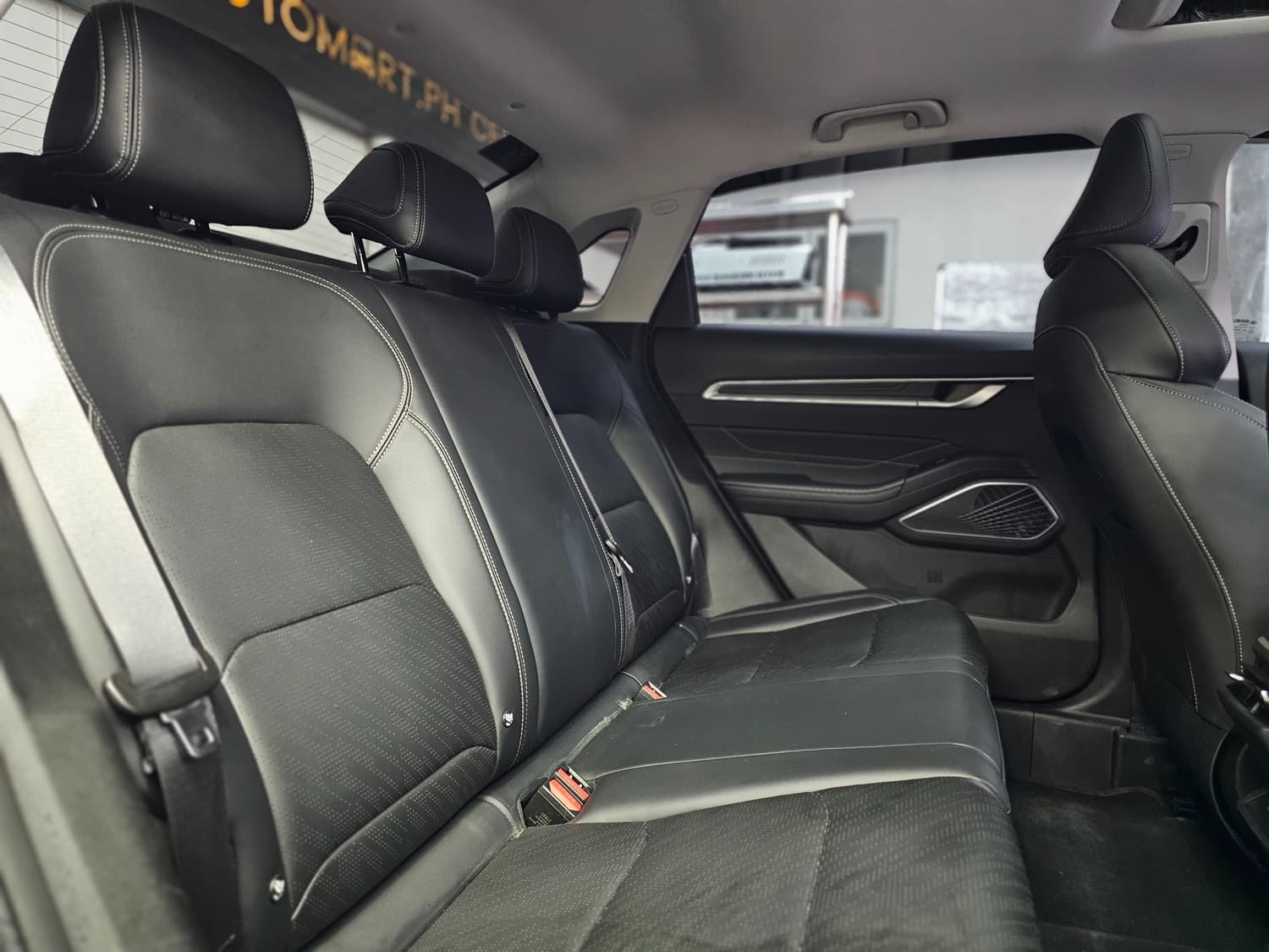 Car gallery image