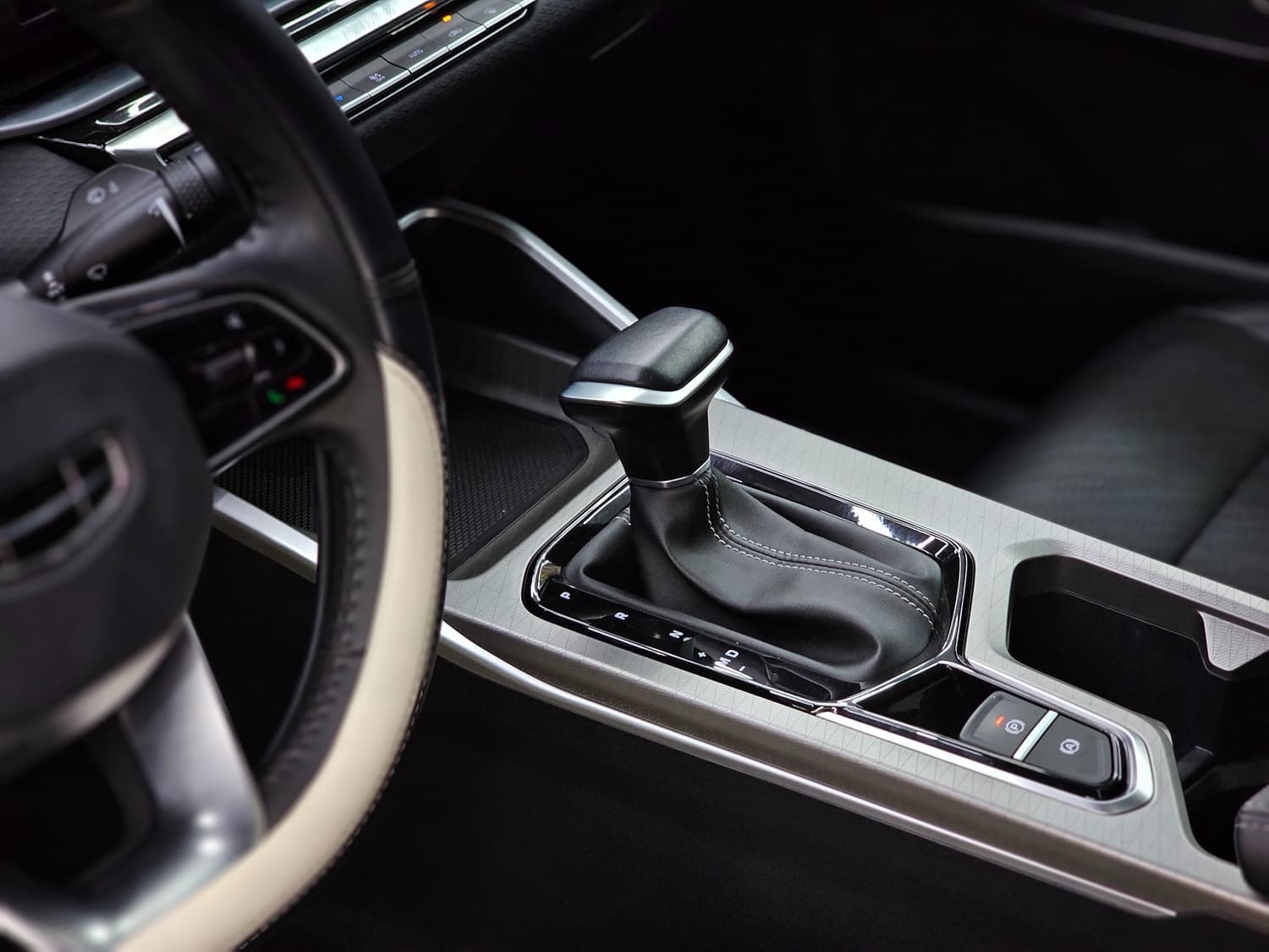 Car gallery image