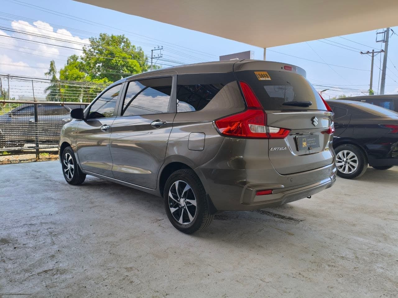 Car gallery image