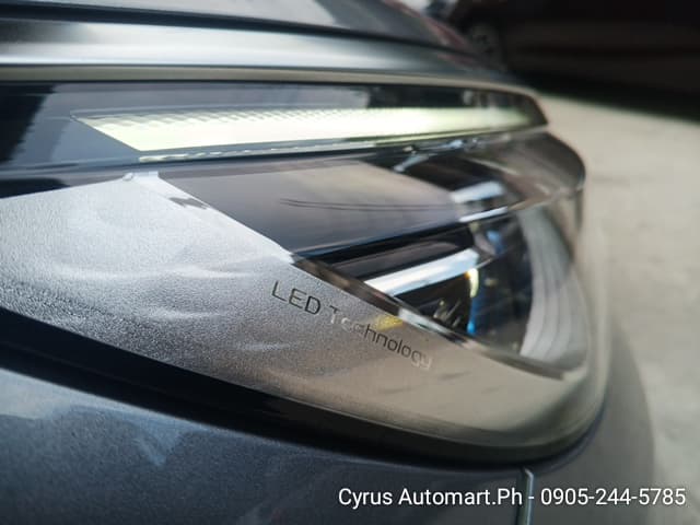 Car gallery image