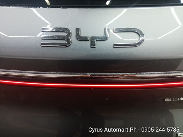 Car gallery image