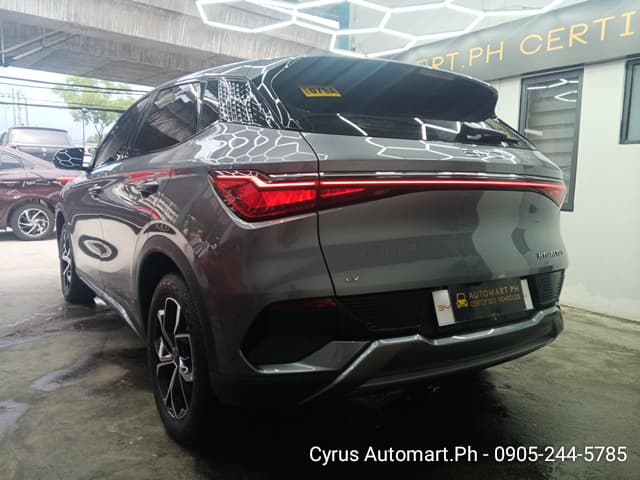 Car gallery image