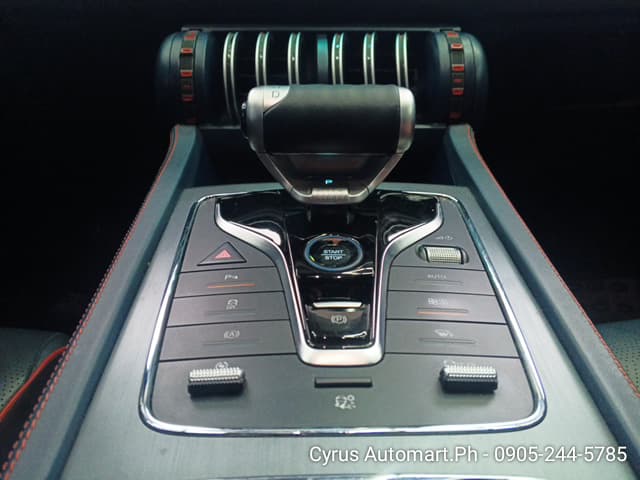 Car gallery image