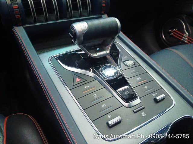Car gallery image
