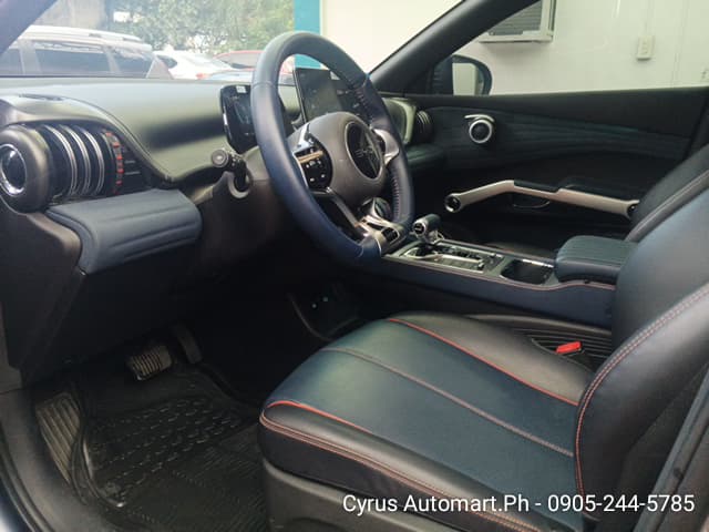 Car gallery image