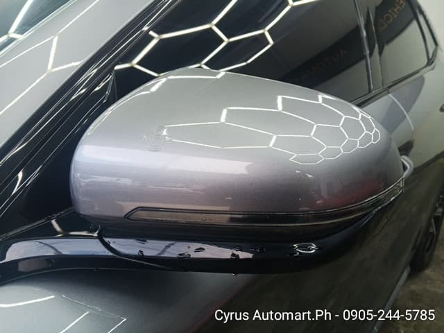 Car gallery image