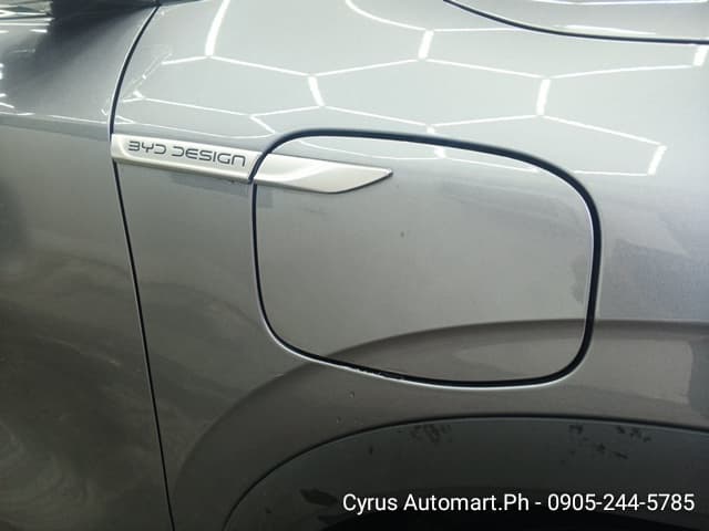 Car gallery image