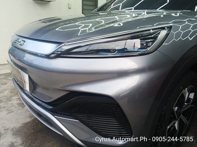 Car gallery image