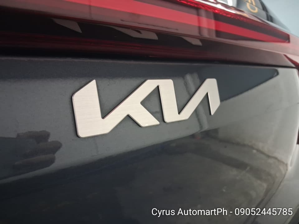 Car gallery image