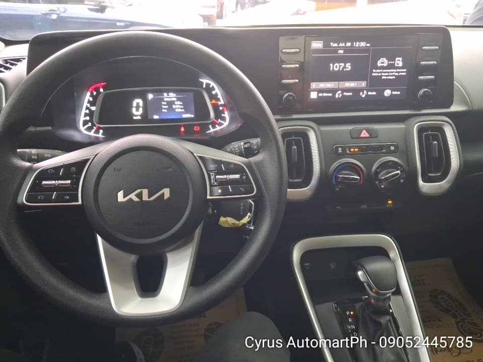 Car gallery image