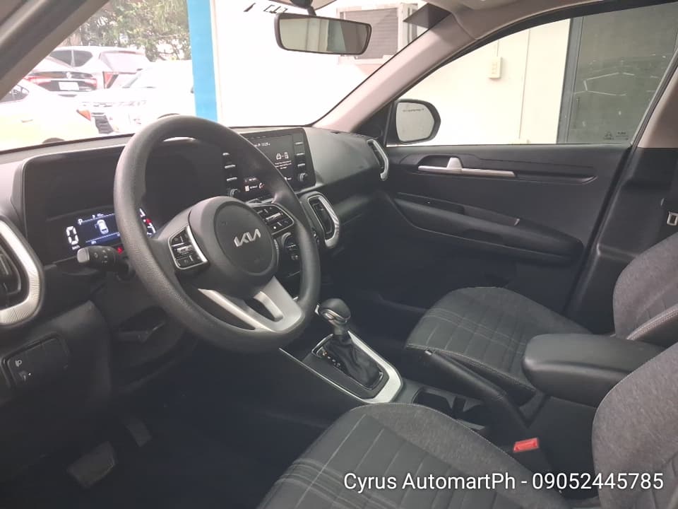 Car gallery image