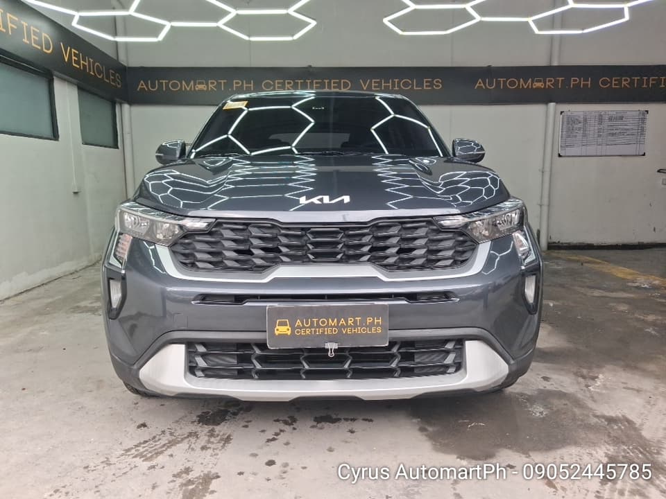 Car gallery image
