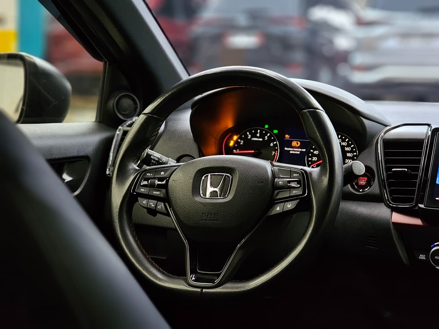 Car gallery image