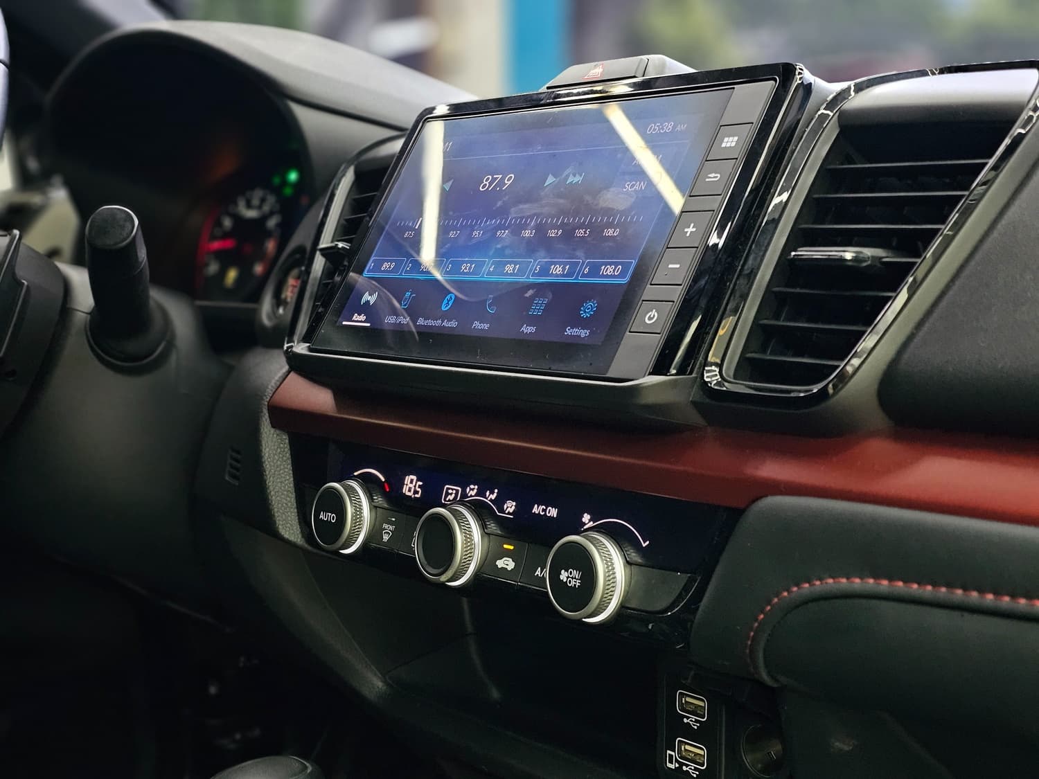 Car gallery image