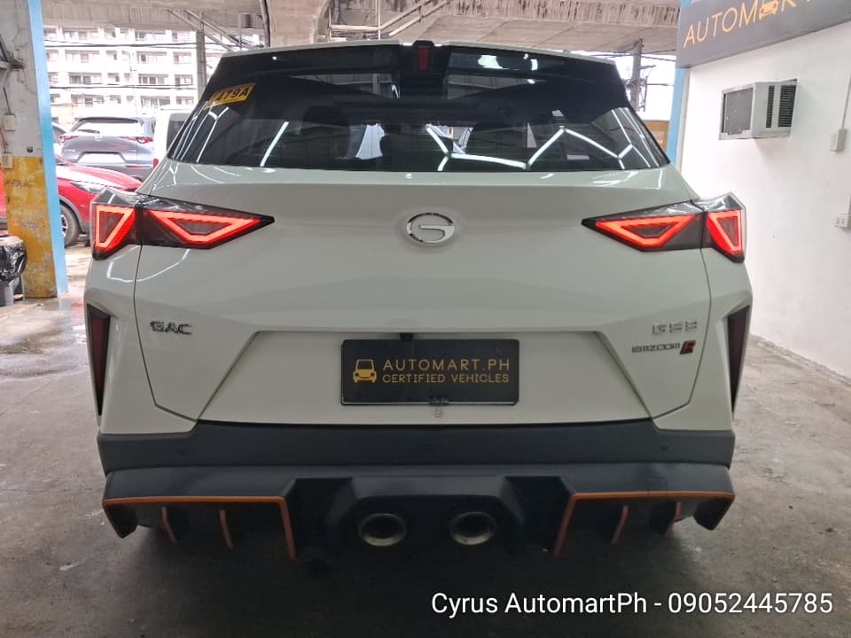 Car gallery image
