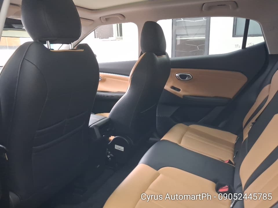 Car gallery image