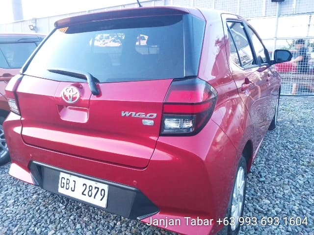 Car gallery image
