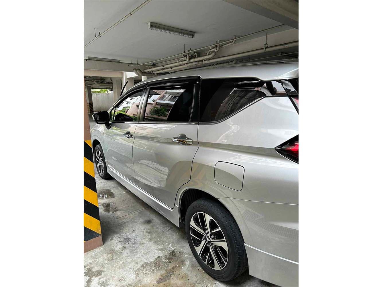 Car gallery image
