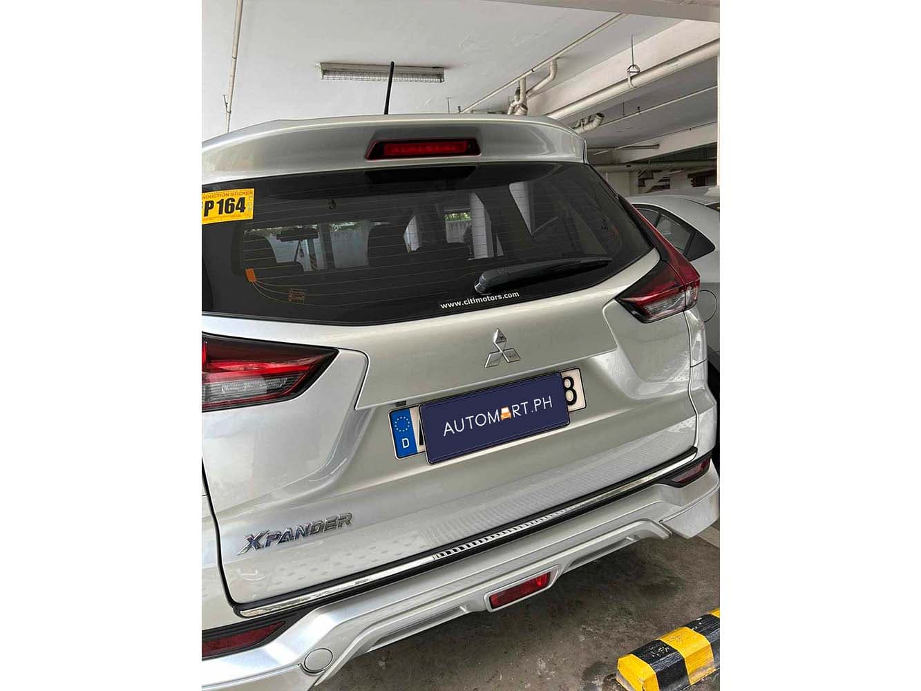 Car gallery image