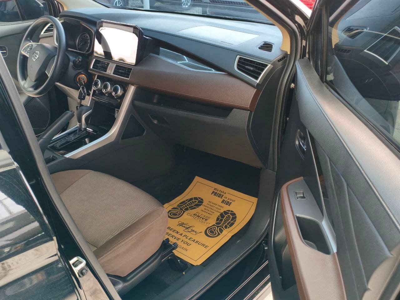 Car gallery image