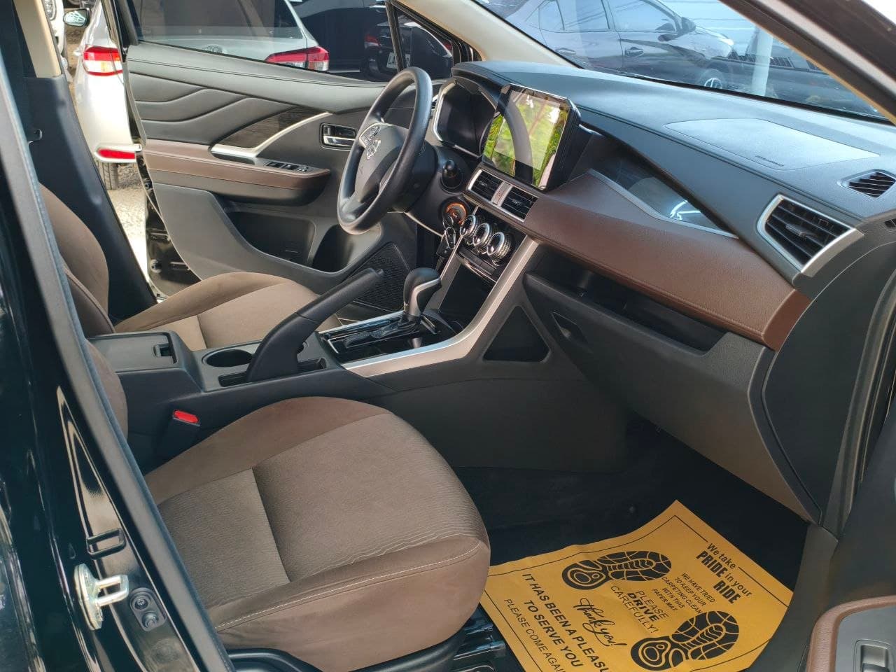 Car gallery image