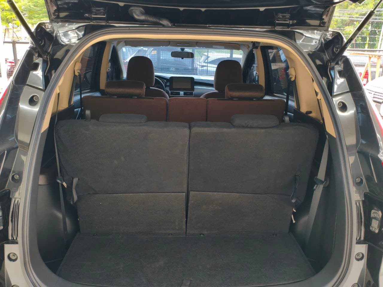 Car gallery image