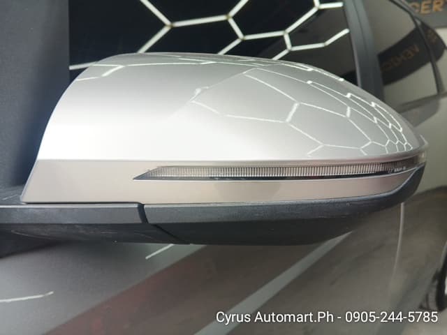 Car gallery image