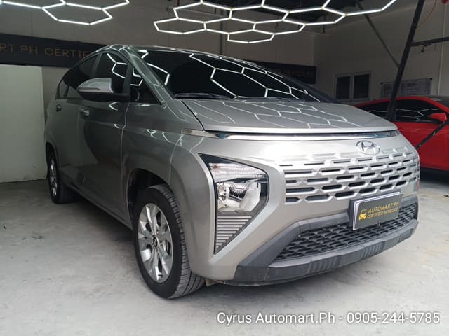 Car gallery image