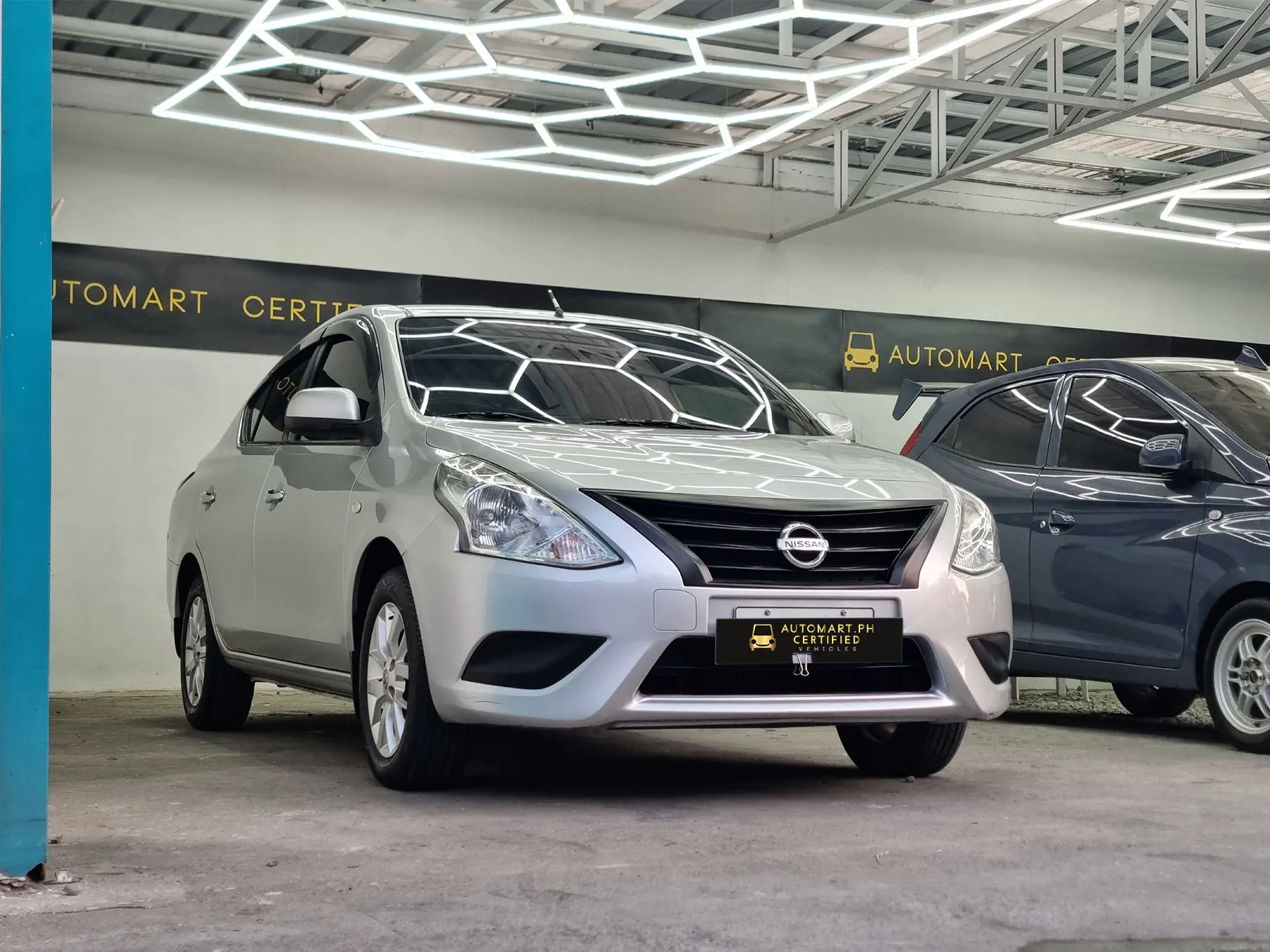 Car gallery image
