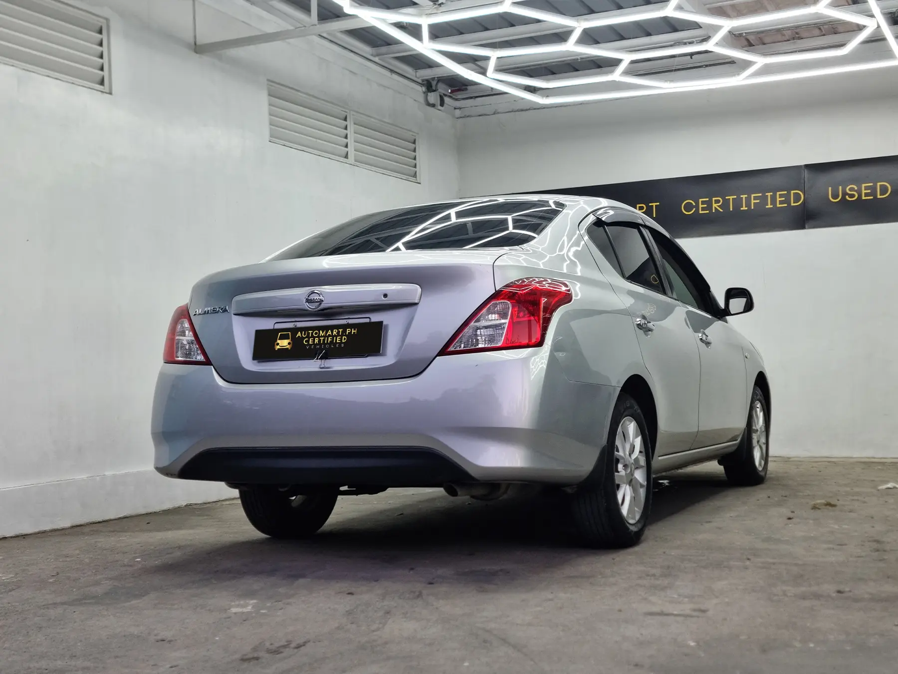 Car gallery image