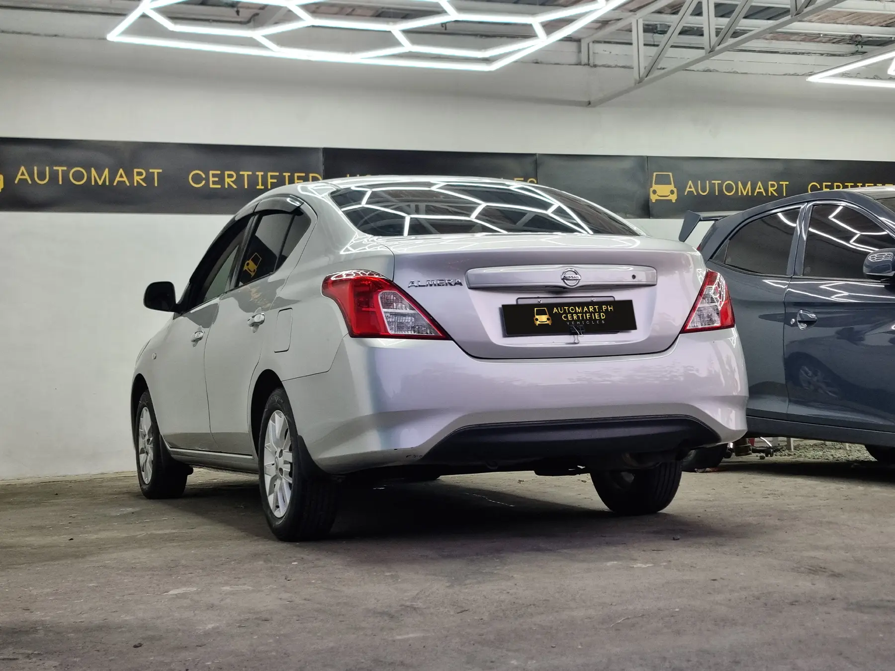 Car gallery image