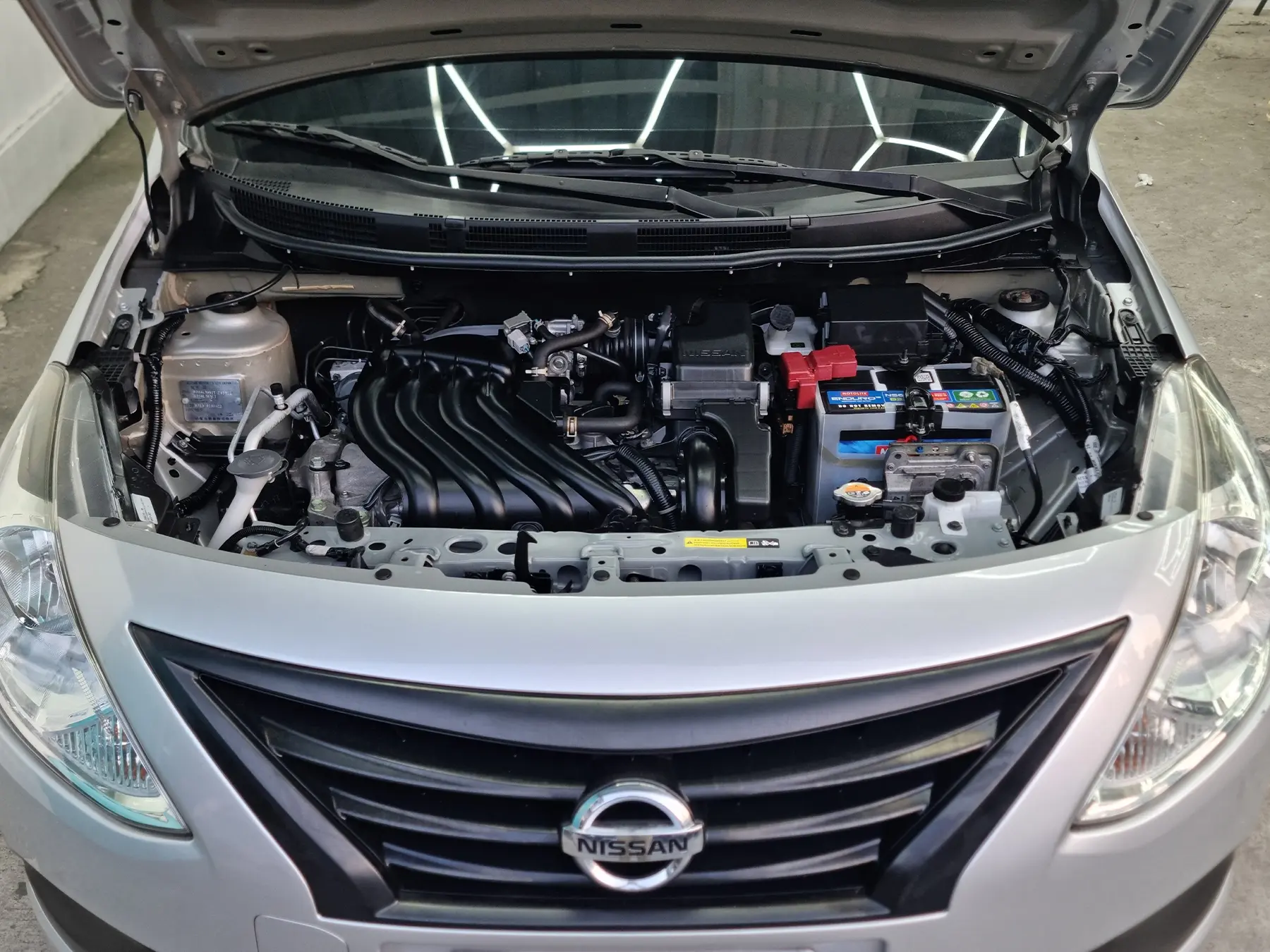 Car gallery image