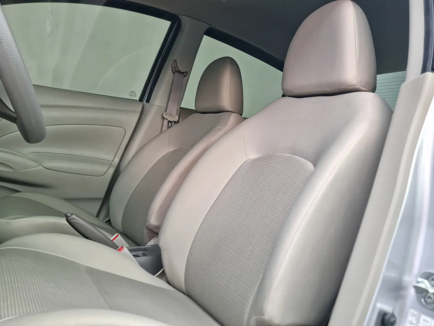 Car gallery image