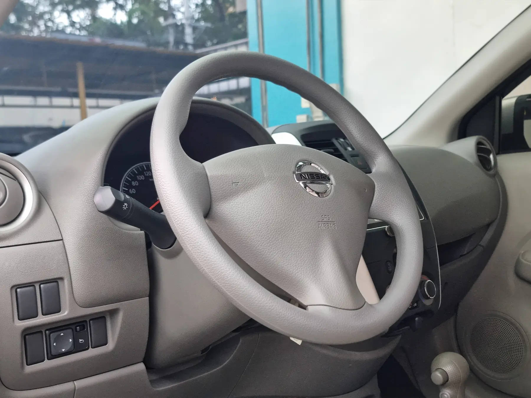 Car gallery image